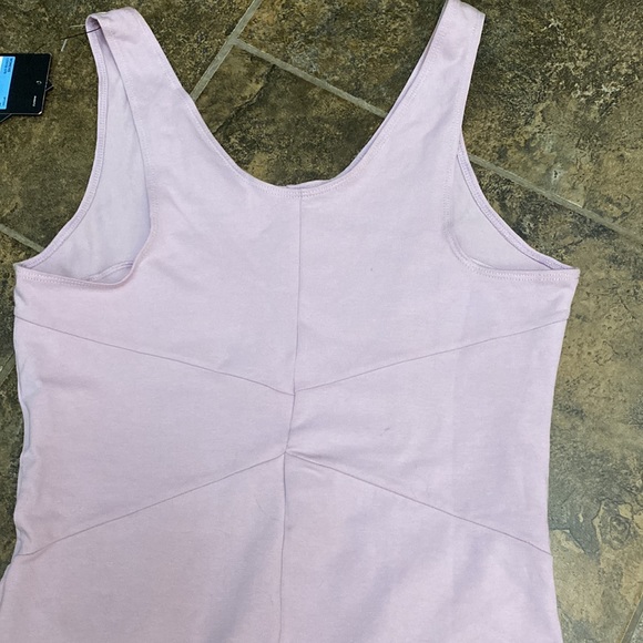 Nike
NWT WMNS NIKE SPORTSWEAR ICON CLASH ONE PIECE
Bodysuit
Style: CZ9326-576 - Picture 5 of 5